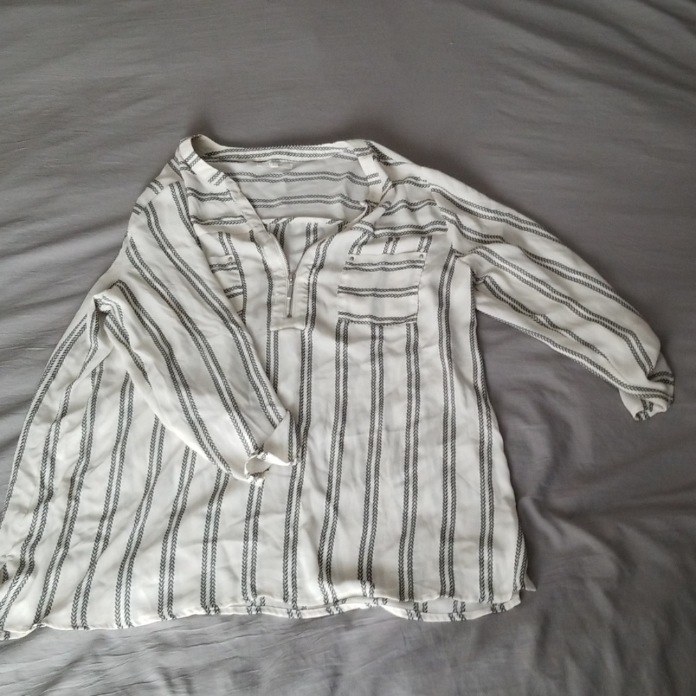 Maurices Flowing Navy & White Blouse